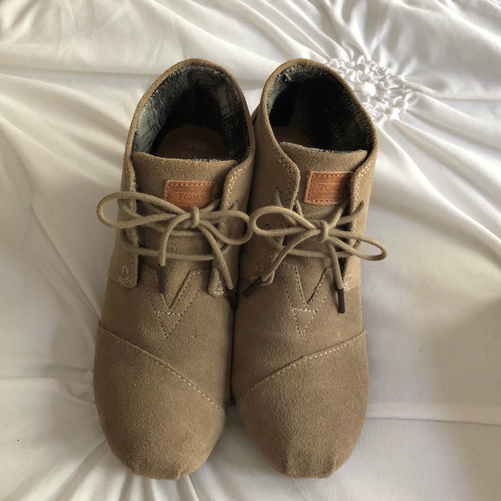 Toms Wedge Booties